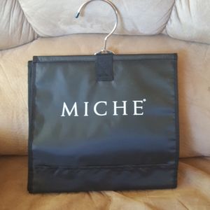 Miche closet organizer